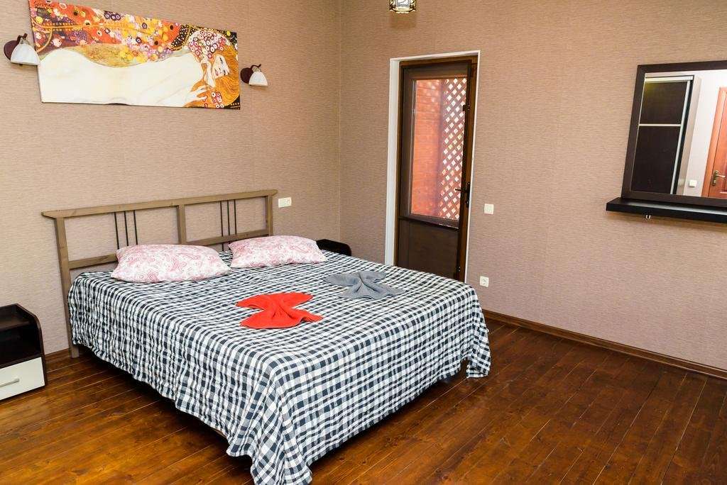 Гостевой дом Mini hotel on Narodnoy Феодосия-45
