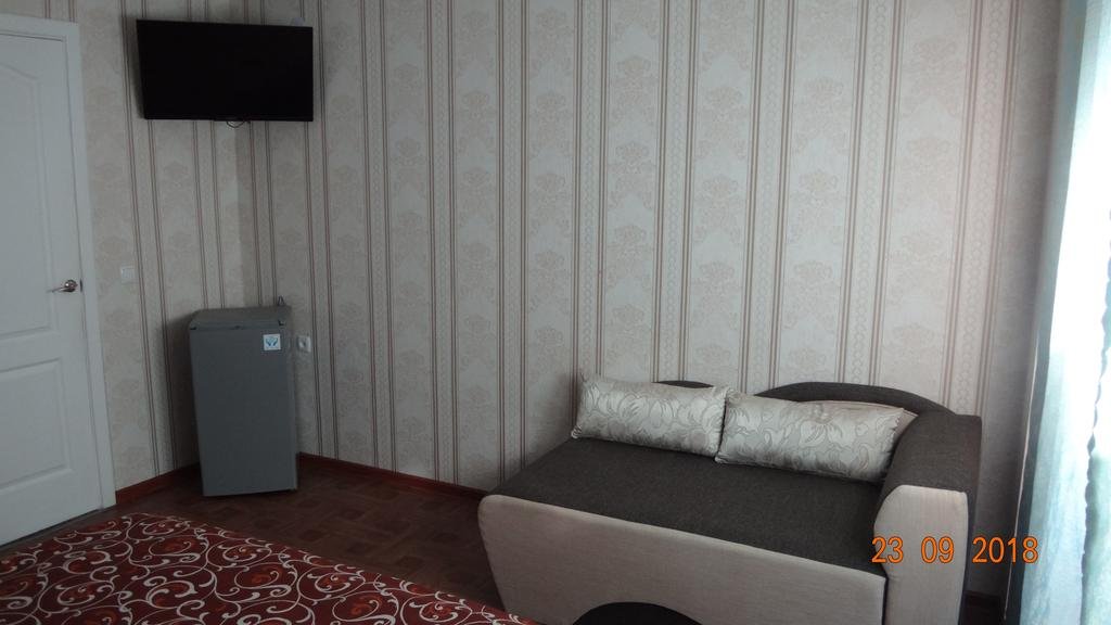 Гостевой дом Mini hotel on Narodnoy Феодосия
